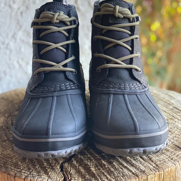 UGG Men's Zetik Boot Leather In Black - Picture 7 of 9